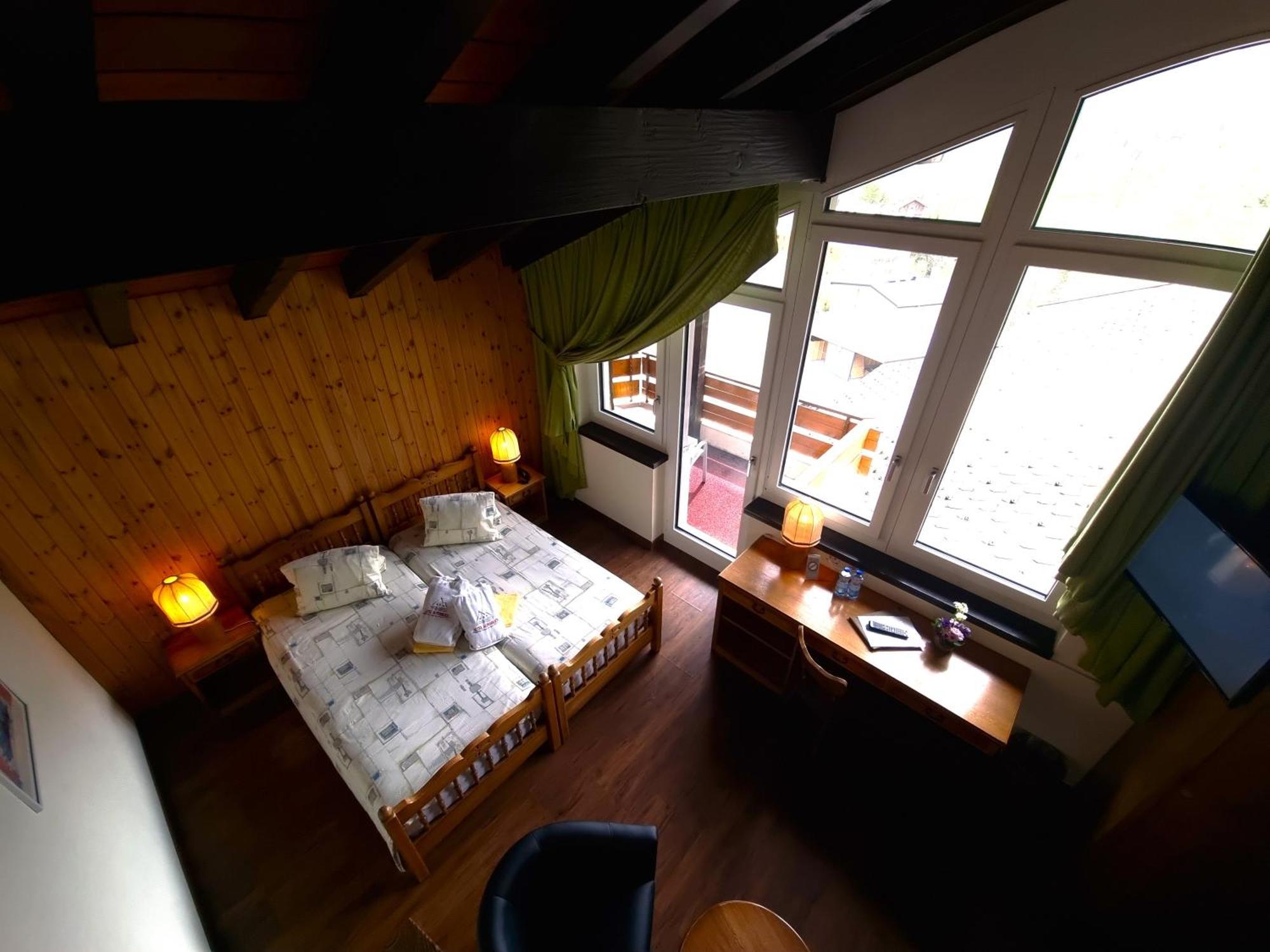Hotel Alpenblick-Leukerbad-Therme Номер фото