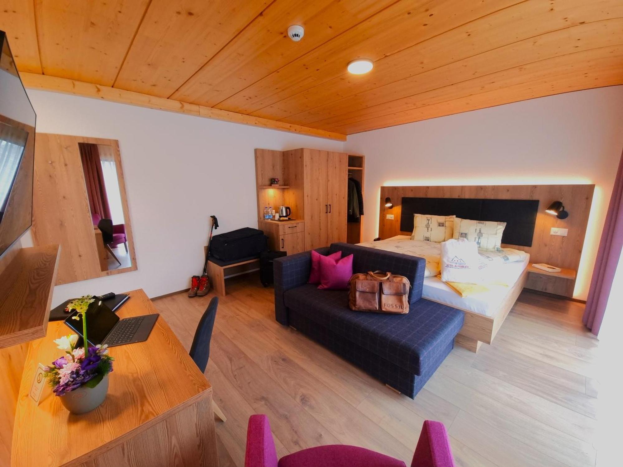 Hotel Alpenblick-Leukerbad-Therme Номер фото