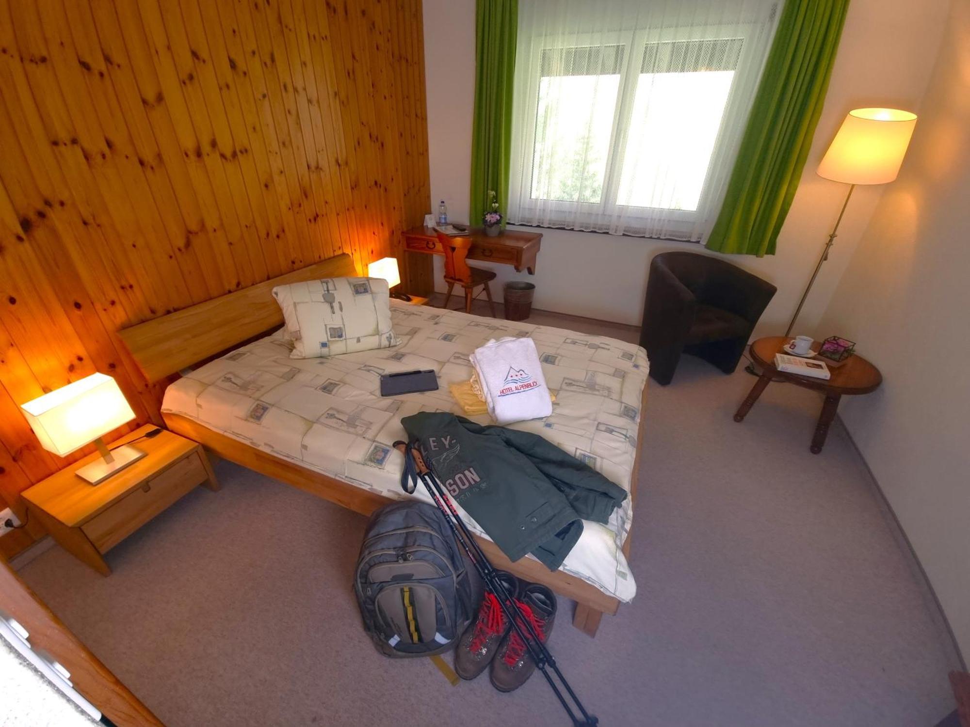 Hotel Alpenblick-Leukerbad-Therme Номер фото